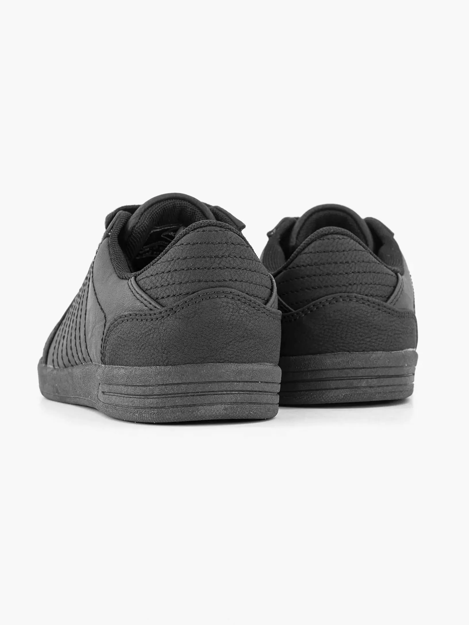 Turnschuhe | Graceland Schwarze Sneaker-Nahte